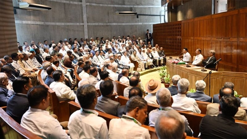আলোচনায় ৪ জ্যেষ্ঠ নেতা, কে হচ্ছেন সরকারি দলের সংসদ উপনেতা?