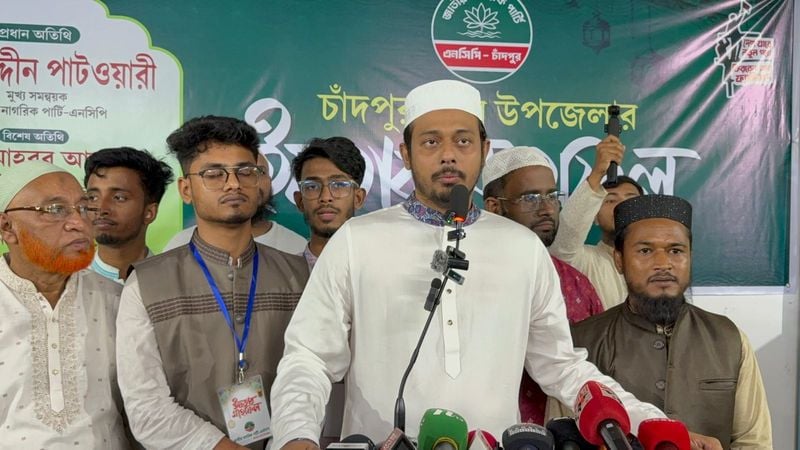 ‘অবৈধভাবে নদীর বালু উত্তোলন আমরা কেউ সমর্থন করবো না: নাসীরুদ্দীন পাটওয়ারী