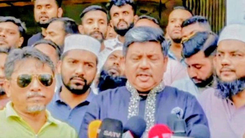 ঈদযাত্রা নির্বিঘ্ন করতে গাজীপুর চৌরাস্তায় জিসিসির ১০০ ট্রাফিক স্বেচ্ছাসেবক মহাসড়কে