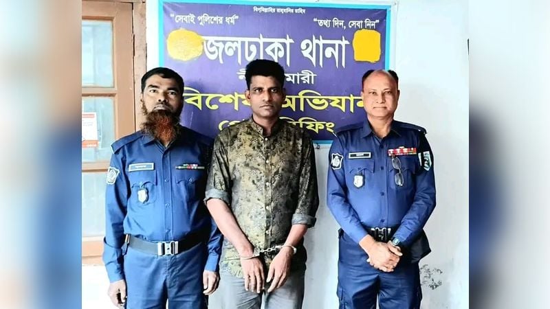 ওসিকে মুচলেকা দিয়ে  চুরি করা ছাড়লেও মাদকবিক্রি করতে গিয়ে সেই চোর গ্রেপ্তার 