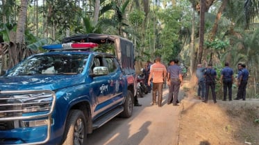 বাগেরহাটে পুলিশ সদস্যকে কুপিয়ে আসামি ছিনতাই