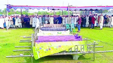 মোংলায় এক পরিবারের ৯ জনকে পাশাপাশি কবরে দাফন