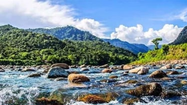 পর্যটক বরণে প্রস্তুত প্রকৃতি কন্যা সিলেট