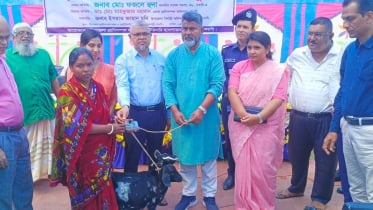 ক্ষুদ্র নৃ-গোষ্ঠীর জীবনমান উন্নয়নে বদলগাছীতে ছাগল বিতরণ