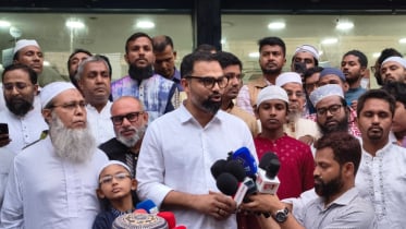 ৫ ওয়াক্ত নামাজ পড়ায় কিশোরদের সাইকেল উপহার দিলেন আমিনুল হক