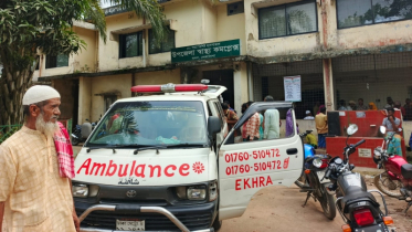 মদনে গরু জবাইকে কেন্দ্র করে দু’পক্ষের সংঘর্ষ, আহত ১৫