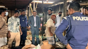 বাঞ্ছারামপুরে ভেজাল গুড় কারখানায় অভিযান, জরিমানা ৪ লাখ