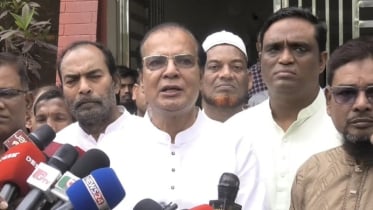 কর্মকর্তাদের সময়মতো অফিসে আসার কড়া নির্দেশ ত্রাণমন্ত্রীর