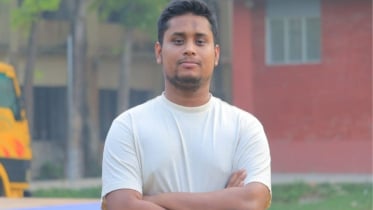 অধিবেশন চলাকালেই হাসনাতের ৩ শব্দের পোস্ট, মুহূর্তেই ভাইরাল