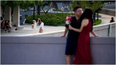 ছুটিতে প্রেমে পড়ার পরামর্শ চীনা বিশ্ববিদ্যালয়ের