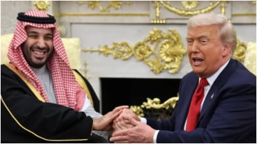 ইরানে হামলা অব্যাহত রাখতে ট্রাম্পকে আহ্বান জানালেন সৌদি যুবরাজ ইরানে হামলা অব্যাহত রাখতে ট্রাম্পকে আহ্বান জানালেন সৌদি যুবরাজ