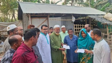 মহেশপুরে প্রধানমন্ত্রীর নির্দেশে নিহত কর্মীর পরিবারের পাশে বিএনপি, ঈদ উপহার প্রদান