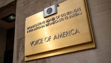 আদালতের নির্দেশে ফিরছে ভয়েস অব আমেরিকা; অবৈধ ঘোষিত ট্রাম্পের সিদ্ধান্ত