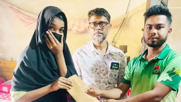 ক্যান্সারে আক্রান্ত ফাহমিদারকে ফ্রান্স প্রবাসী বদরুল তালুকদারের আর্থিক অনুদান 