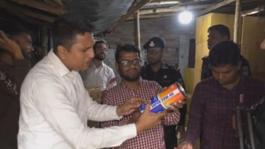 যশোরে ভেজাল মবিল তৈরি কারখানায় অভিযান: এক লাখ টাকা জরিমানা