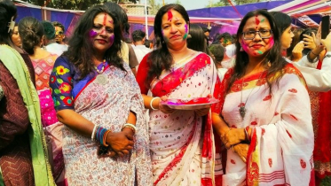 শ্রীমঙ্গলের সবুজবাগে রঙের উচ্ছ্বাসে দোল উৎসবের উদ্বোধন