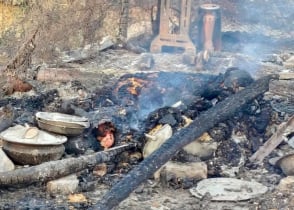 বাঁশখালীতে আগুনে পুড়ে ভাই-বোনের মর্মান্তিক মৃত্যু! বাঁশখালীতে আগুনে পুড়ে ভাই-বোনের মর্মান্তিক মৃত্যু!