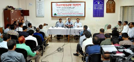 আমি প্রধানমন্ত্রীর বন্ধু না, বিএনপির সাধারণ একজন কর্মী আমি প্রধানমন্ত্রীর বন্ধু না, বিএনপির সাধারণ একজন কর্মী