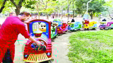 চিড়িয়াখানা থেকে উদ্যানে চষে বেড়াবে রঙিন মন