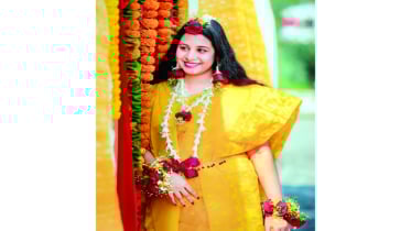 ফুলের গহনা