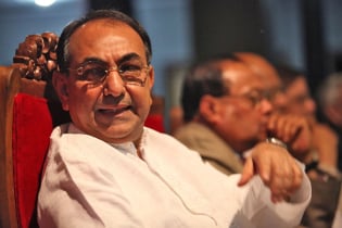 মির্জা আব্বাসের মস্তিষ্কে অস্ত্রোপচারের সিদ্ধান্ত