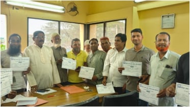 ব্রাহ্মণবাড়িয়া জেলা সড়ক পরিবহন শ্রমিক ইউনিয়নের নির্বাচিত কমিটিকে দায়িত্ব হস্তান্তর