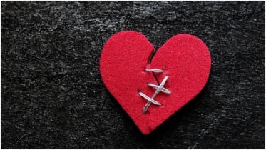 আজ ব্যর্থ প্রেম ভুলে নতুন করে ঘুরে দাঁড়ানোর দিন আজ ব্যর্থ প্রেম ভুলে নতুন করে ঘুরে দাঁড়ানোর দিন