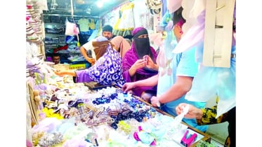 নারায়ণগঞ্জে শেষ মুহূর্তে জমে উঠেছে ঈদের কেনাকাটা