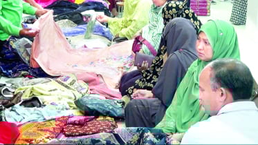 কুড়িগ্রামে জমে উঠেছে ঈদবাজার কুড়িগ্রামে জমে উঠেছে ঈদবাজার