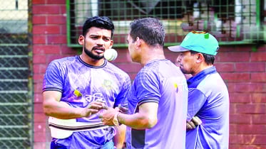 ফয়সালার ম্যাচ ঘিরে বাড়তি উত্তাপ