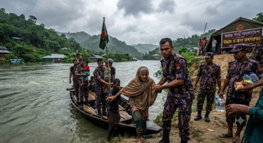 বন্যাকবলিত ১১ জেলায় বিজিবি মোতায়েন, বান্দরবানে উদ্ধার ৬০০ মানুষ