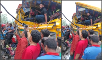 তারাগঞ্জে দুই ট্রাকের মুখোমুখি সংঘর্ষে প্রাণ গেল দুই চালকের