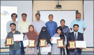 ডিনস অ্যাওয়ার্ড পেলেন যবিপ্রবির ফলিত বিজ্ঞান ও প্রযুক্তি অনুষদের ৬ শিক্ষার্থী