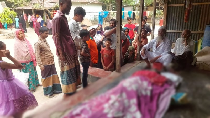 নড়াইলে ছাগল বাঁচাতে গিয়ে ট্রেনের নিচে কাটা পড়ে বৃদ্ধের মৃত্যু