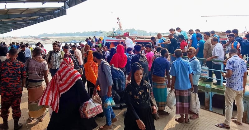 পাটুরিয়া ও আরিচা রুটে স্বস্থির ঈদযাত্রা, প্রশাসনের বাড়তি নজরদারি