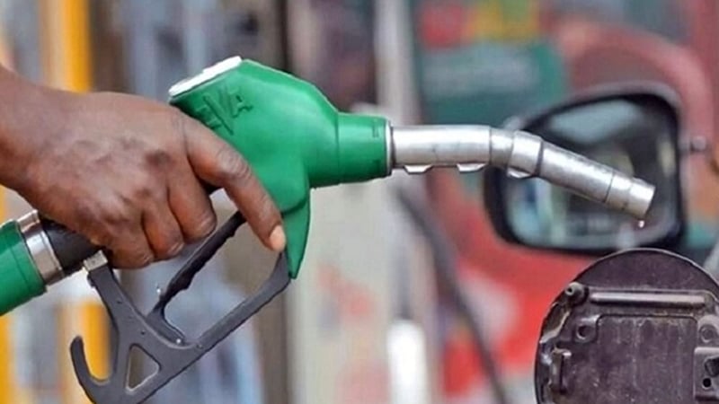 ‘তেলের দাম ২৪ হাজার টাকা হওয়ার জন্য প্রস্তুত থাকুন’