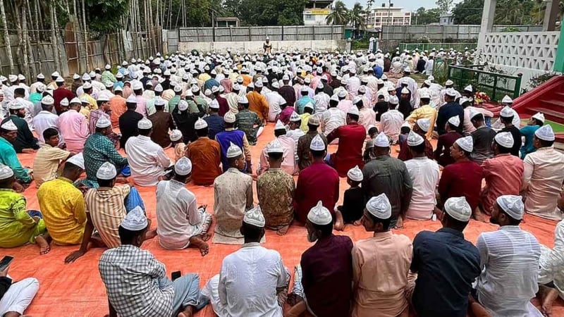রাজধানীতে ১৭৭১টি ঈদ জামাত, কোথায় কখন দেখুন এক নজরে!