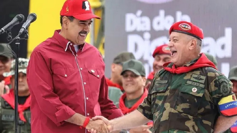 রয়টার্সের প্রতিবেদনে জানা গেলো, কে এই ভেনেজুয়েলার ‘মীরজাফর’?