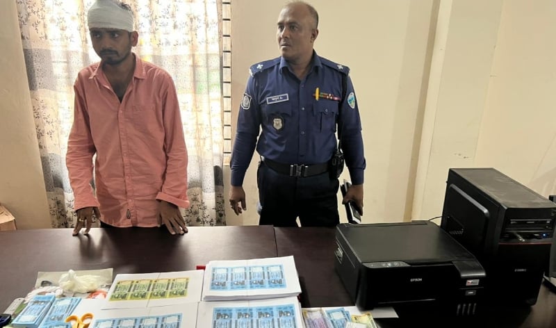 ফেনীতে ১ লাখ ১৫ হাজার টাকার জালনোটসহ যুবক গ্রেপ্তার