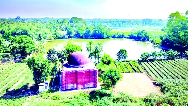 বারোবাজারের মিঠাপুরের নুনগোলা মসজিদ
